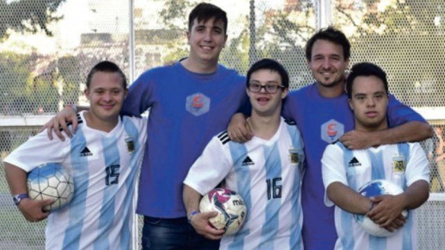 Resultado de imagen para AgustÃ­n y GastÃ³n para ir al Mundial de Futsal