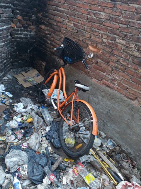 Una de las bicicletas que fueron vandalizadas. 